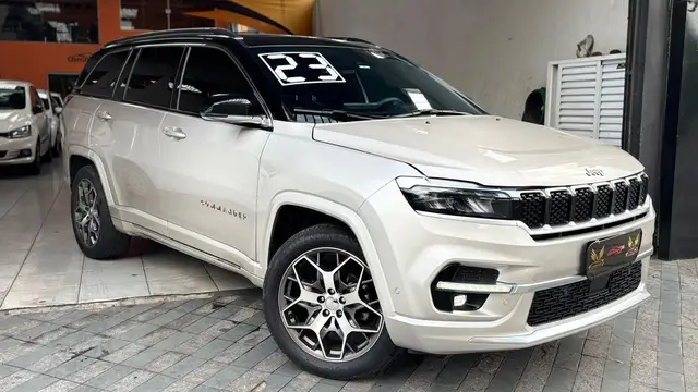 Carro Jeep Commander 2023 Overland 1.3 T270