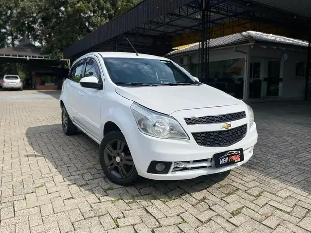 Carro Chevrolet Agile 2011 LTZ 1.4 8V (Flex)
