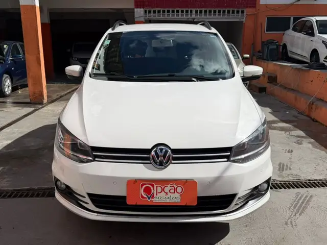 Carro Volkswagen SpaceFox 2015 1.6 VHT Comfortline (Flex)
