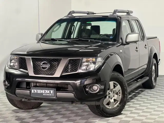 Carro Nissan Frontier 2015 2.5 TD CD 4x2 SV Attack