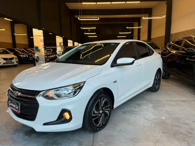 Carro Chevrolet Onix Plus 2024 LT 1.0 Turbo AT
