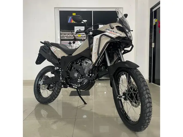 Moto Honda XRE Sahara 300 2026 Adventure