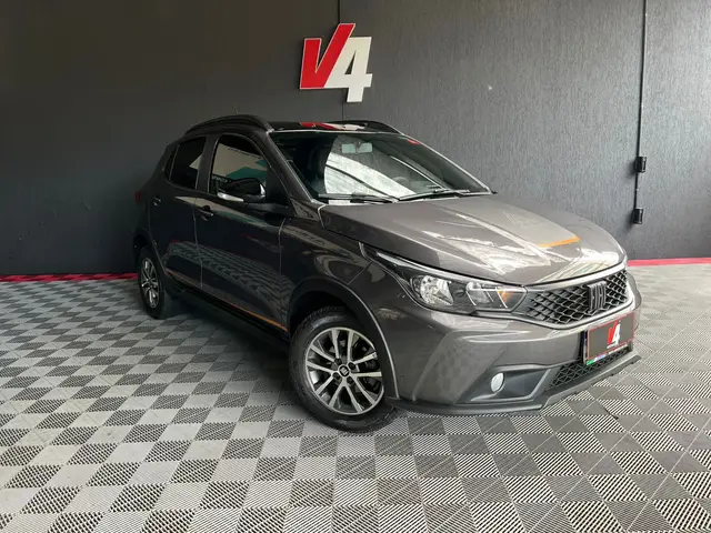 Carro Fiat Argo 2025 Trekking 1.3