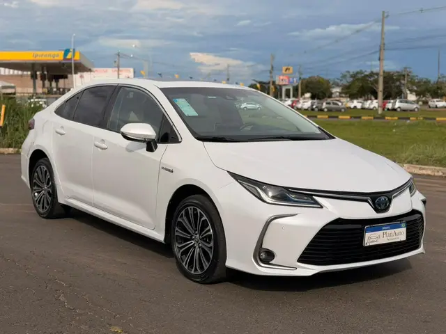 Carro Toyota Corolla 2023 Altis Hybrid Premium 1.8 Flex