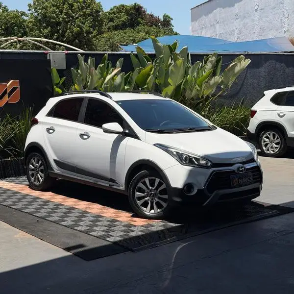 Carro Hyundai HB20X 2017 Premium 1.6 (Aut) (Flex)