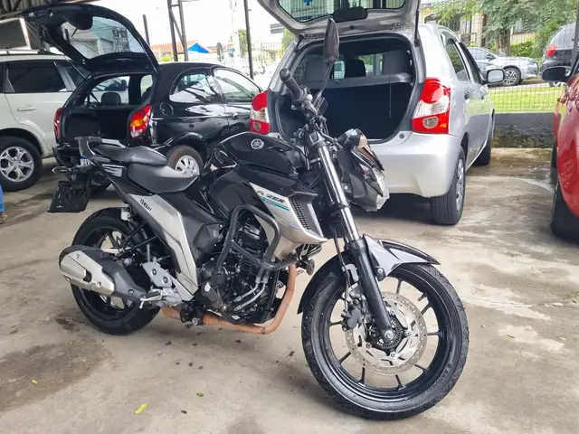 Moto Yamaha YS 250 Fazer 2021 ABS