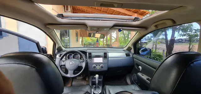 Carro Nissan Tiida 2012 SL 1.8 (flex) (aut)