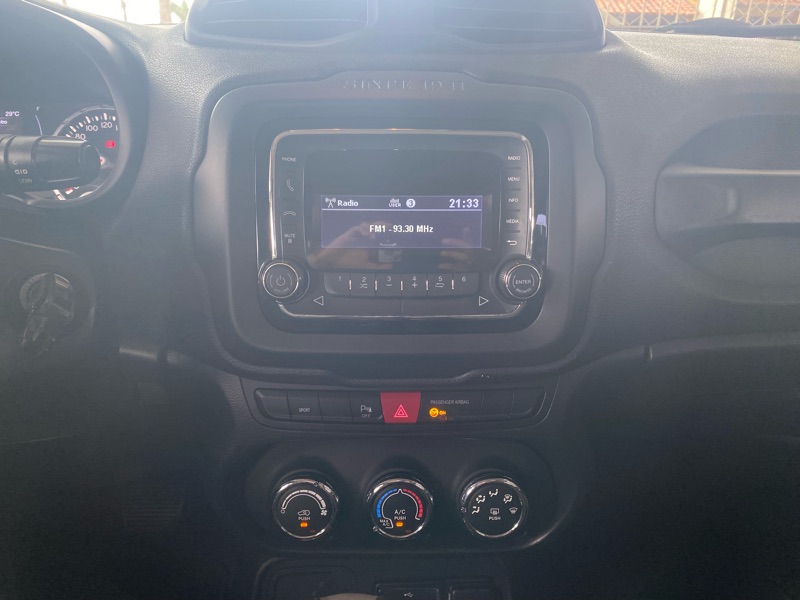 Jeep Renegade 1.8 (Aut) (Flex)