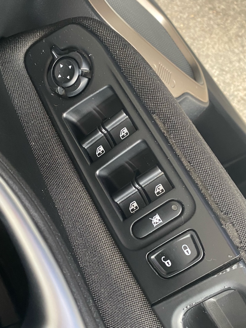 Jeep Renegade 1.8 (Aut) (Flex)