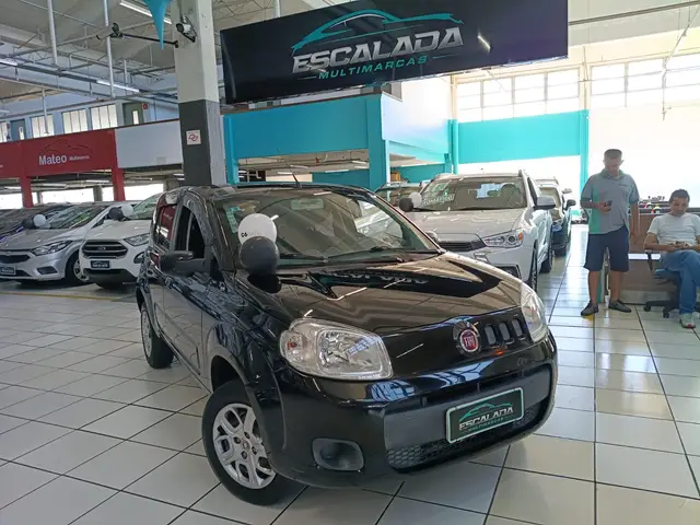Carro Fiat Uno 2015 Vivace Celeb. 1.0 8V (Flex) 4p