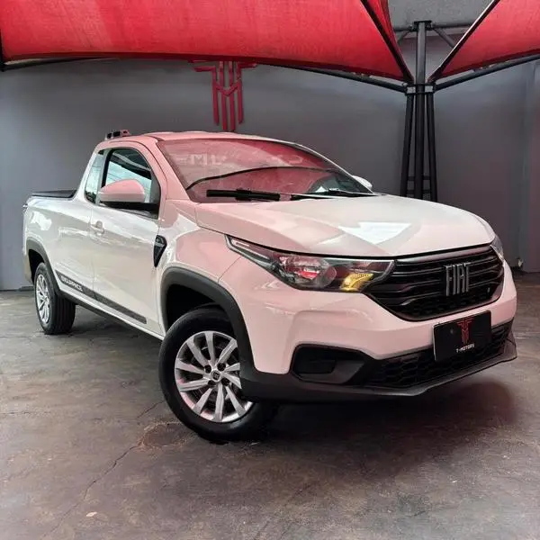 Carro Fiat Strada 2023 Endurance 1.4 Cabine Plus (Flex)