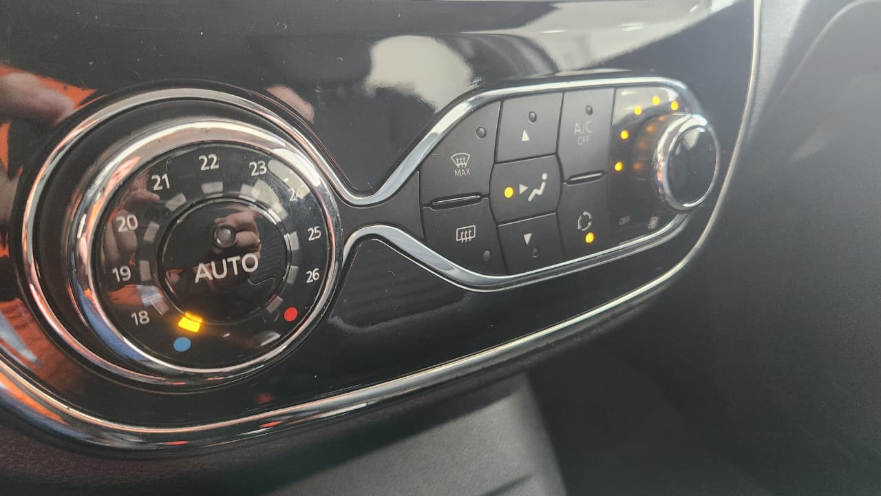 Renault-Captur-Intense 1.6 16v SCe CVT (Flex)