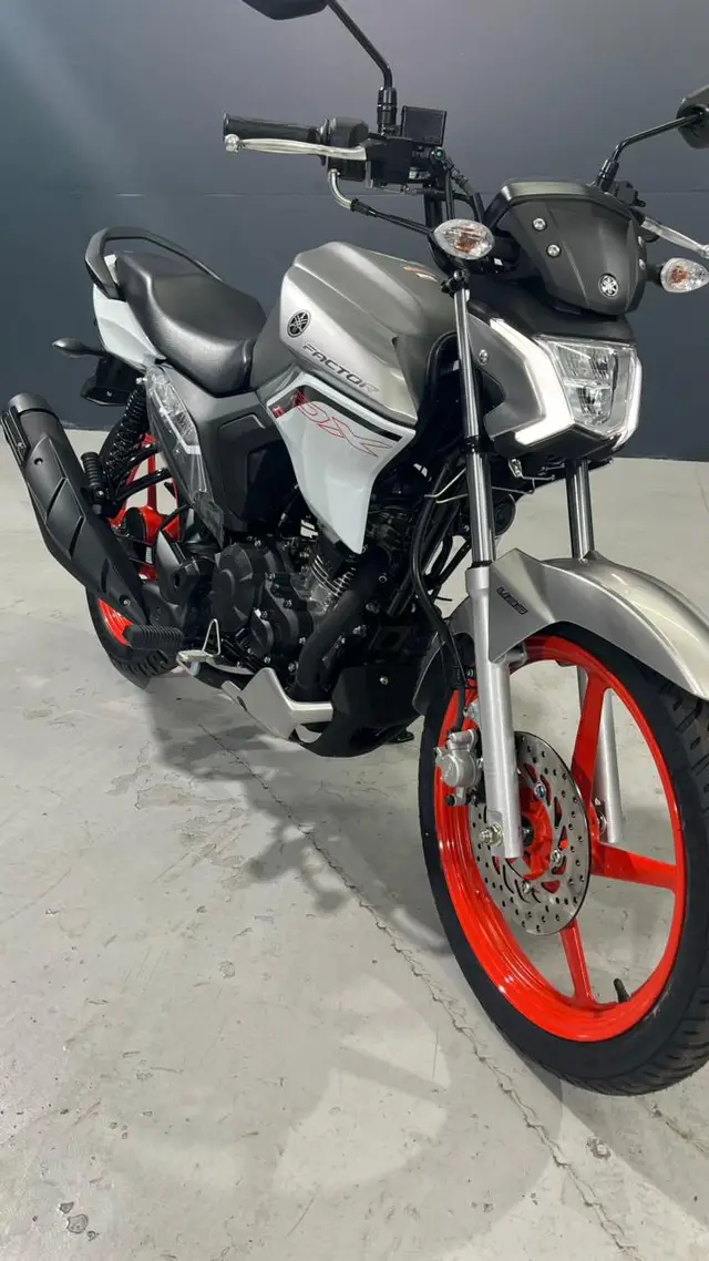 Moto Yamaha YBR 150 Factor 2026 DX