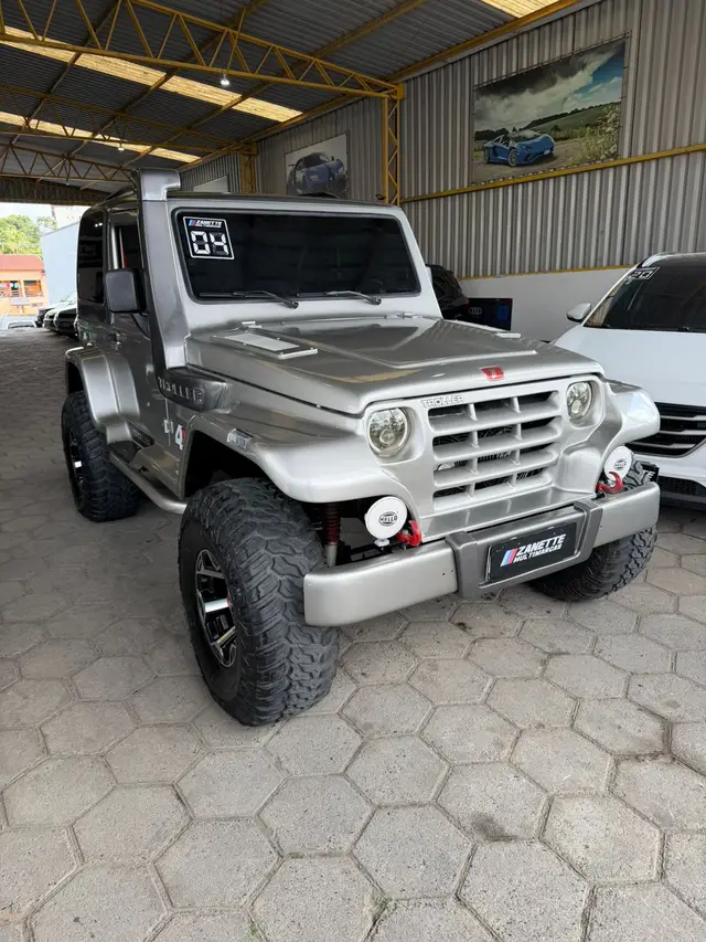 Carro Troller T4 2004 4x4 2.8 Turbo (teto lona)