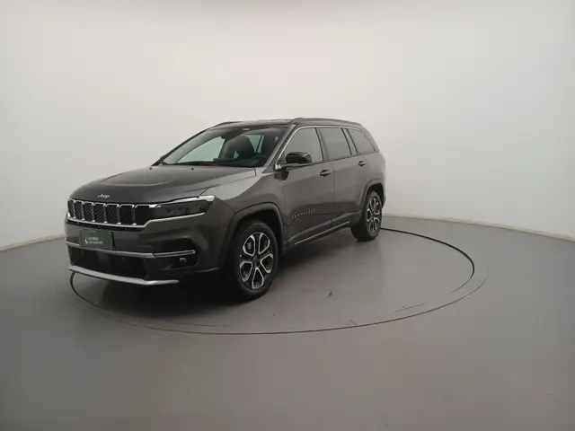 Carro Jeep Commander 2023 Limited 1.3 T270