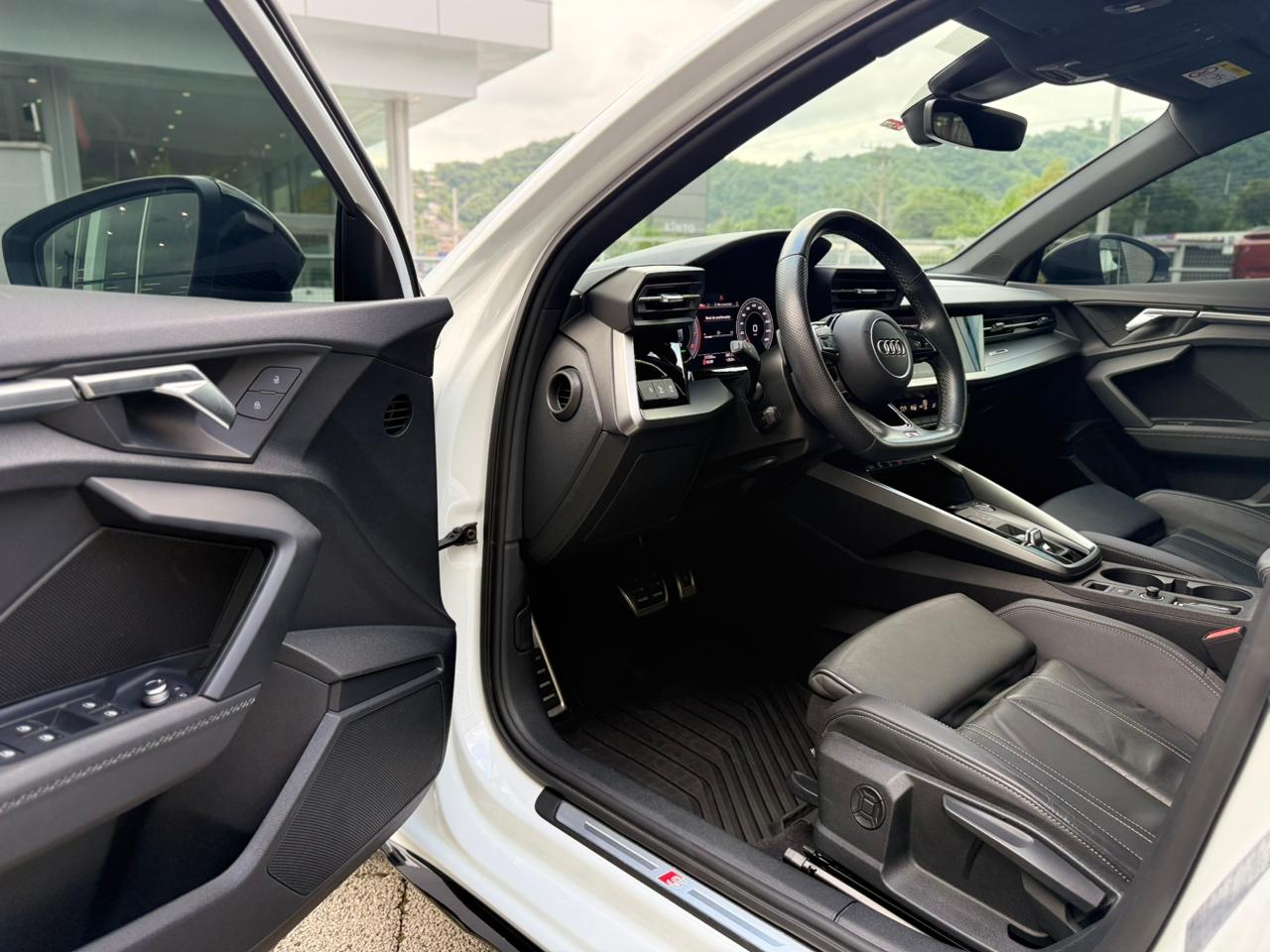 audi a3 sportback s-line 2.0 tfsi s-tron.(hib.)