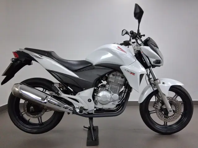 Moto Honda CB 300R 2014 Standard