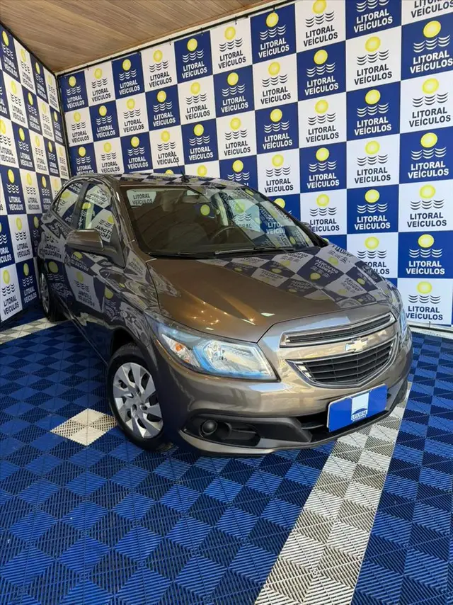 Carro Chevrolet Onix 2014 1.4 LT SPE/4