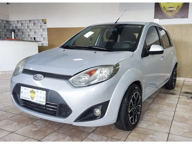Carro Ford Fiesta Hatch 2014 SE Rocam 1.6 (Flex)
