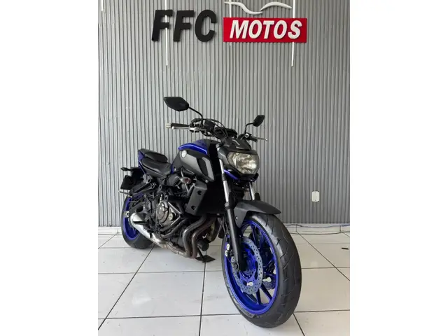 Moto Yamaha MT-07 2021 ABS