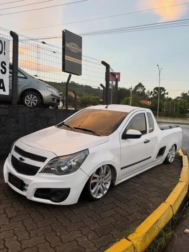 Carro Chevrolet Montana 2013 Sport 1.4 (Flex)