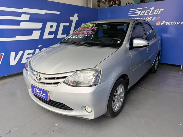 Carro Toyota Etios Sedan 2016 XLS 1.5 (Flex)