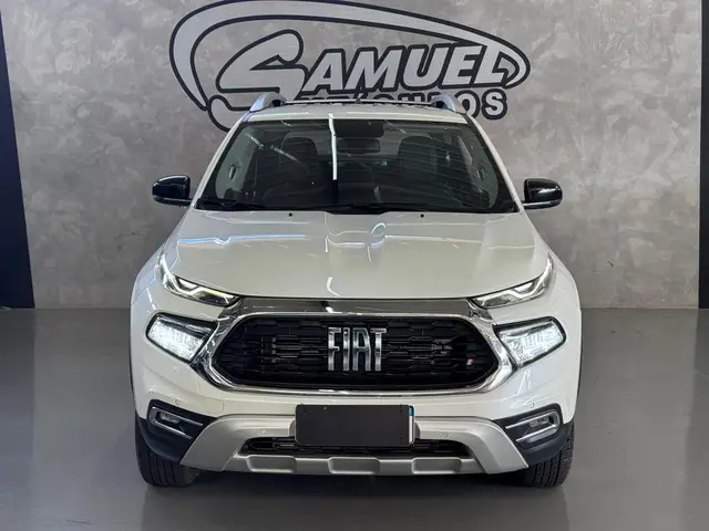 Carro Fiat Toro 2024 Volcano 2.0