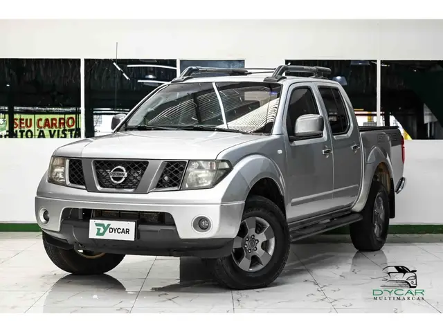 Carro Nissan Frontier 2013 2.5 TD CD 4x4 SV Attack