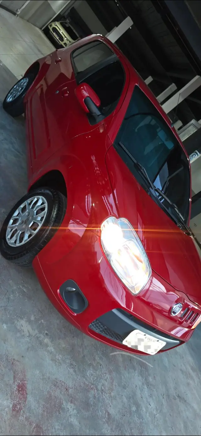Carro Fiat Uno 2013 Vivace Italia 1.0 8V (Flex) 4p