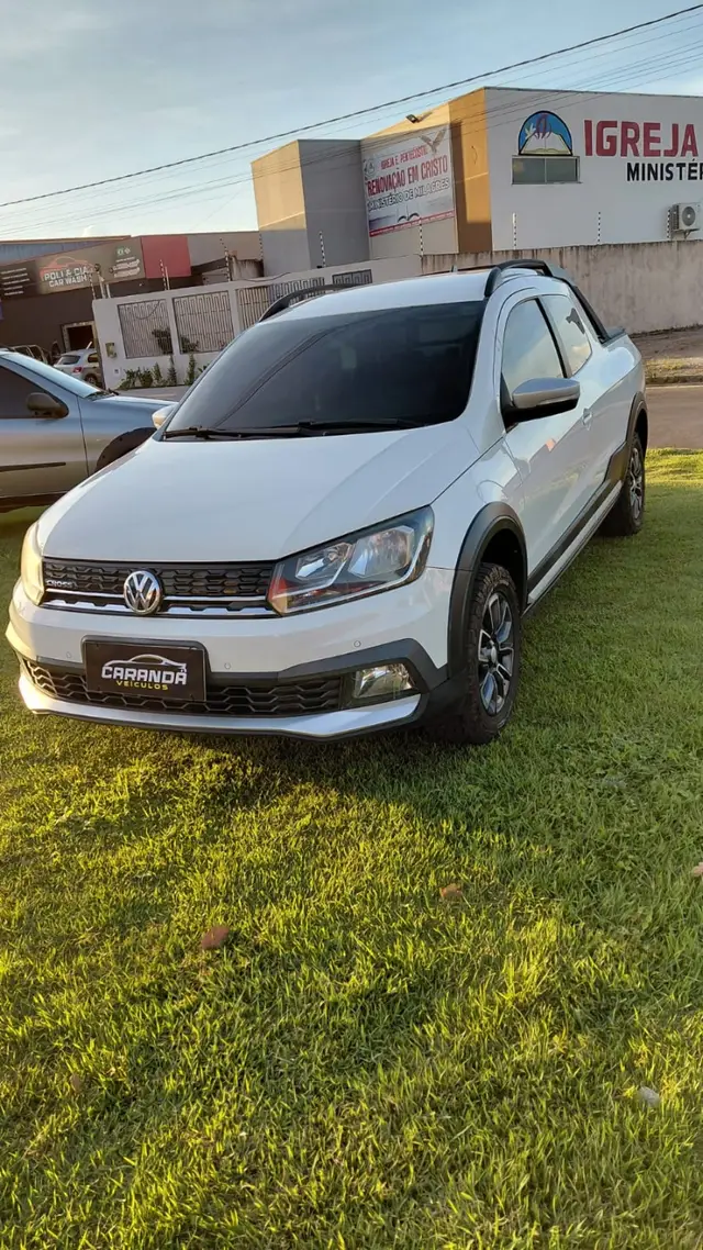 Carro Volkswagen Saveiro 2017 Cross 1.6 16v MSI CD (Flex)