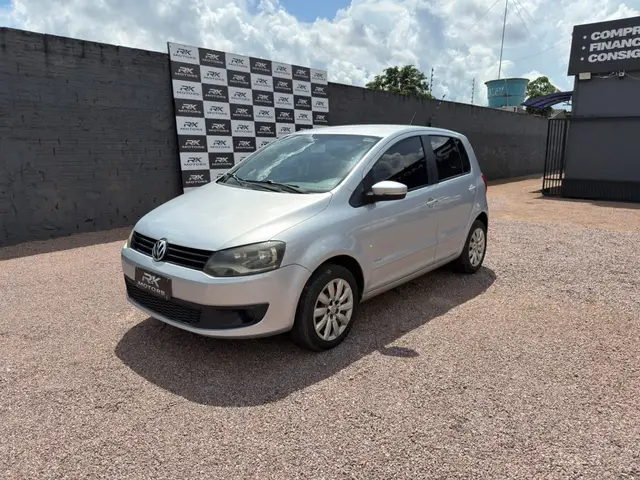 Carro Volkswagen Fox 2014 1.0 TEC (Flex) 4p