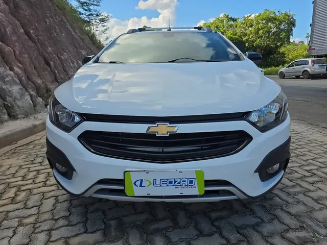 Carro Chevrolet Onix 2018 1.4 Activ SPE/4 (Aut)