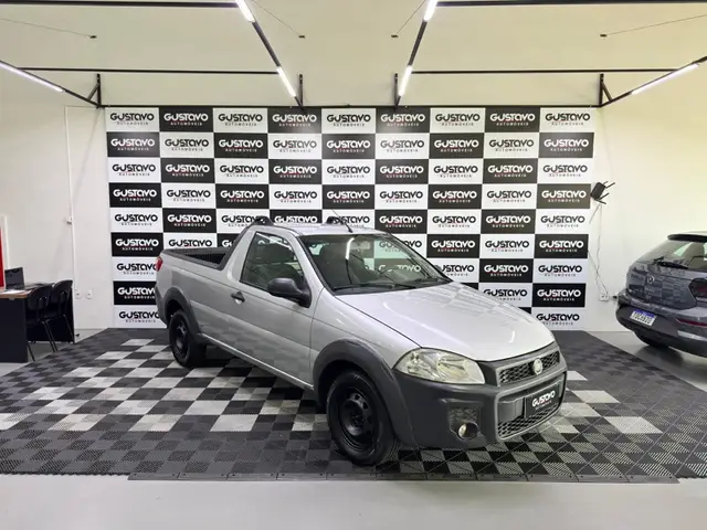 Carro Fiat Strada 2015 Working 1.4 (Flex)