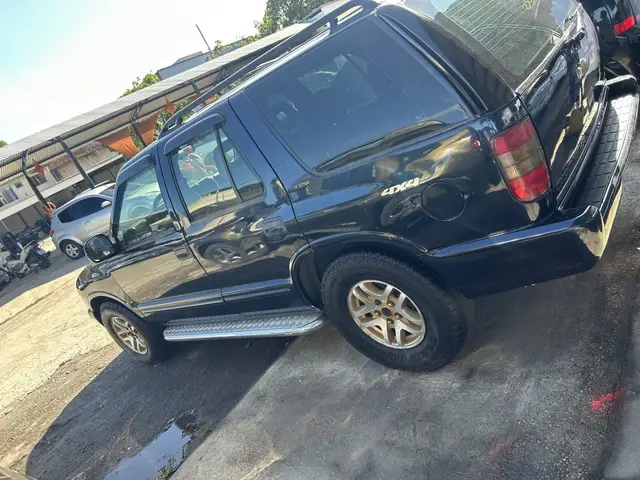 Carro Chevrolet Blazer 2000 DLX Executive 4x2 4.3 SFi V6