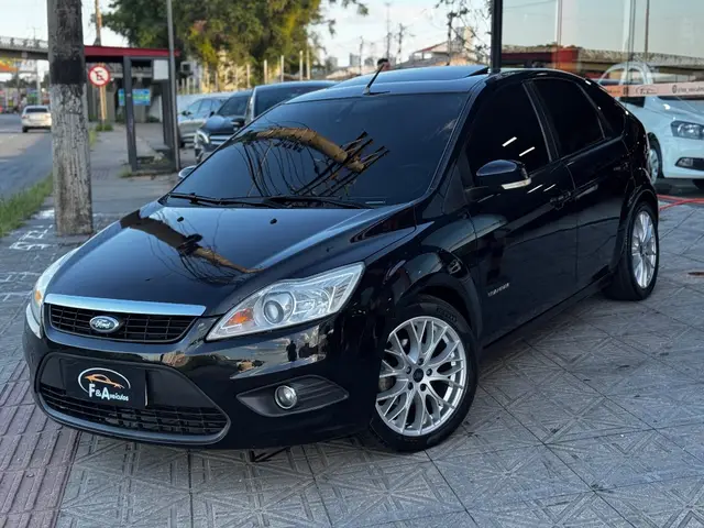 Carro Ford Focus Hatch 2012 Titanium 2.0 16V (Aut)