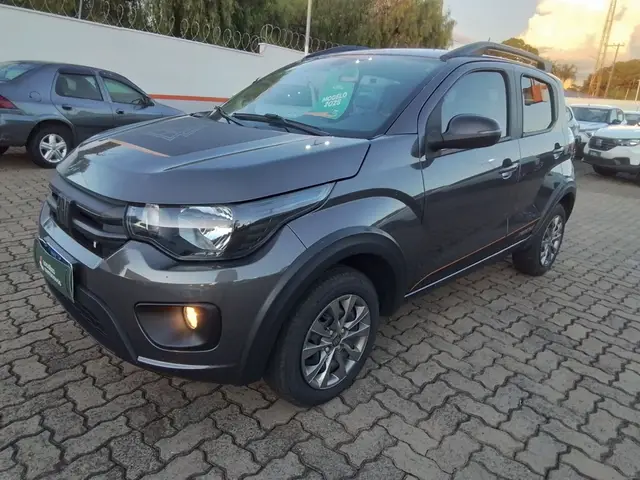 Carro Fiat Mobi 2025 Trekking 1.0