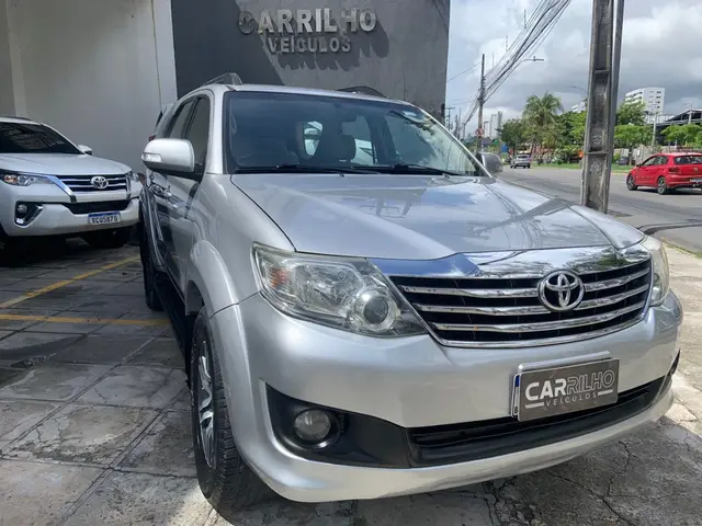 Carro Toyota SW4 2015 Hilux  2.7 4x2 SR (Flex)