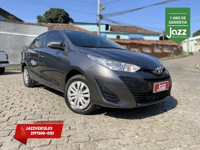 Carro Toyota Yaris Sedan 2022 1.5 XL Live (Flex)