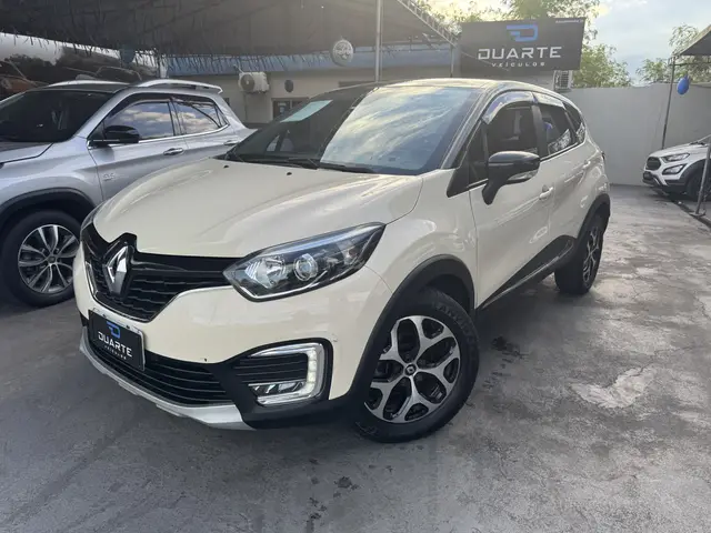 Carro Renault Captur 2018 Intense 1.6 16v SCe CVT (Flex)