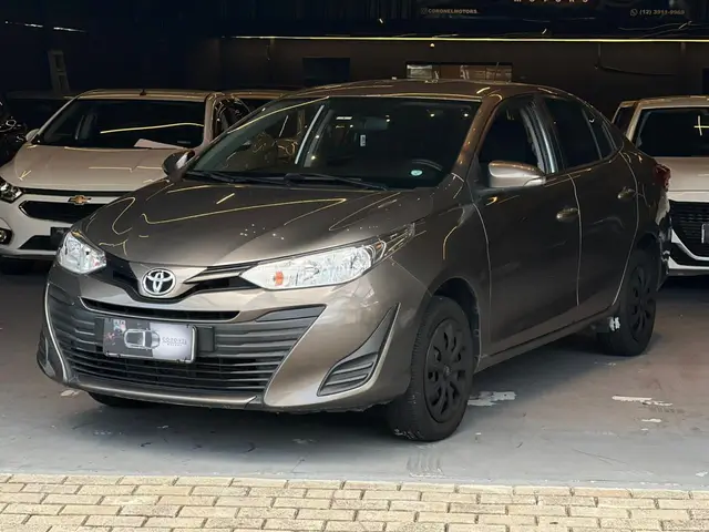 Carro Toyota Yaris Sedan 2020 1.5 XL Live (Flex)