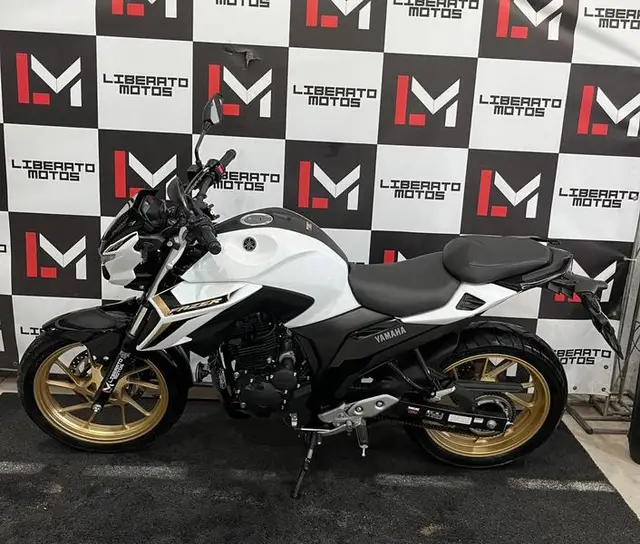 Moto Yamaha Fazer FZ25 2025 Flex