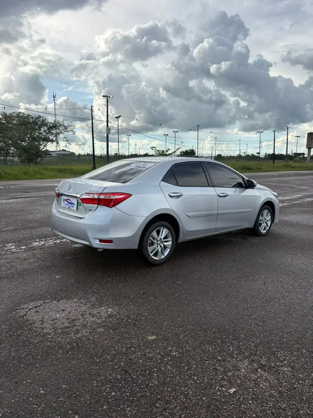 Carro Toyota Corolla 2017 1.8 Dual VVT GLi Multi-Drive (Flex)