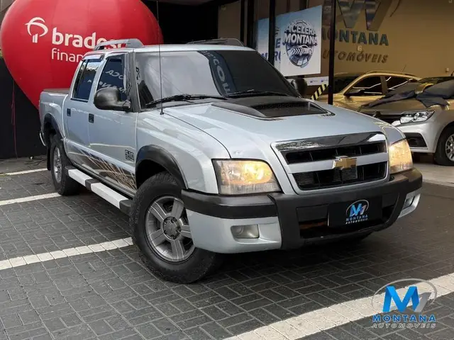 Carro Chevrolet S10 Cabine Dupla 2011 S10 Advantage 4x2 2.4 (Flex) (Cab Dupla)
