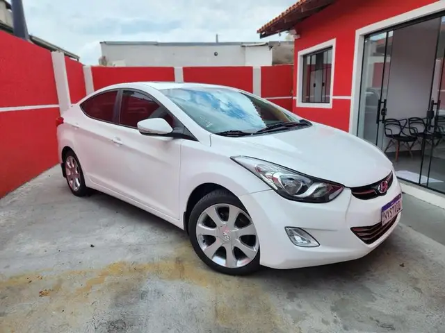Carro Hyundai Elantra 2013 Sedan 1.8 GLS (aut)