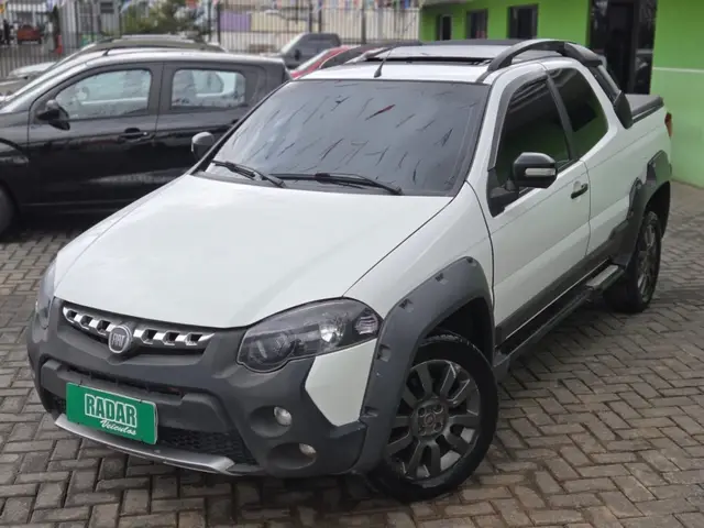 Carro Fiat Strada 2015 Adventure 1.8 16V (Flex) (Cabine Dupla)