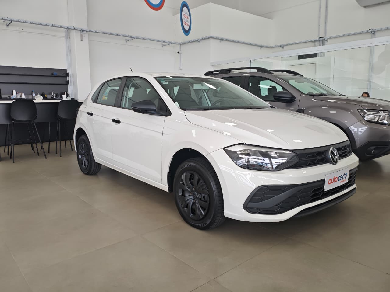 VW - Volkswagen-Polo-Track 1.0 Flex 12V 5p