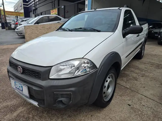 Carro Fiat Strada 2015 Working HARD 1.4 Fire Flex 8V CS
