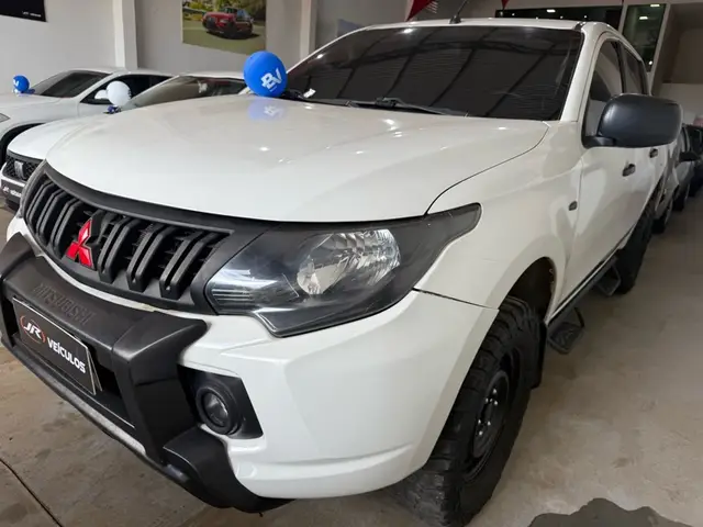 Carro Mitsubishi L200 Triton Sport 2022 GLS 2.4 DID-H 4x4 (Aut)