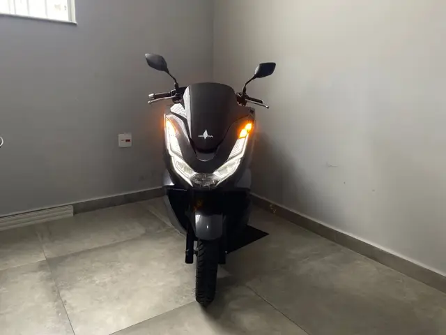Moto Honda PCX 160 2023 DLX ABS