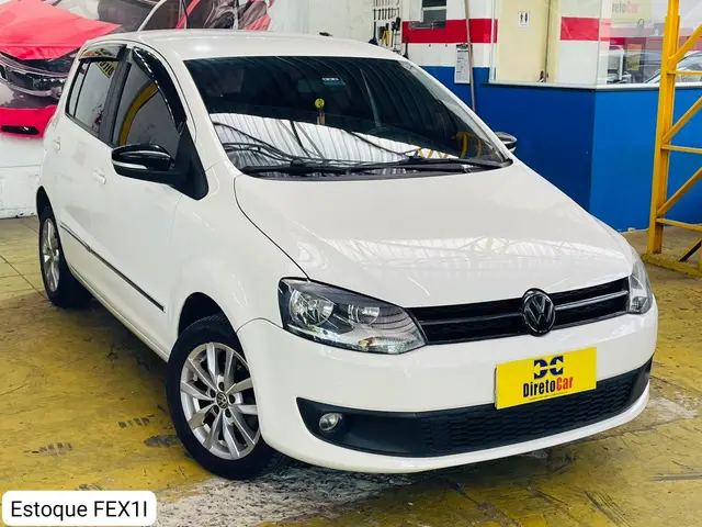 Carro Volkswagen Fox 2014 1.6 VHT Rock in Rio (Flex)